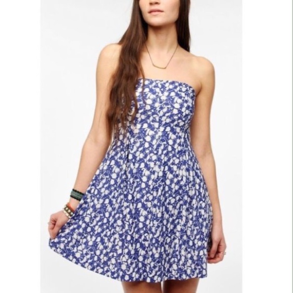 Urban Outfitters Strapless Dress S